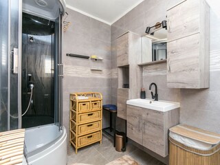 Holiday house Okrug Gornji  29