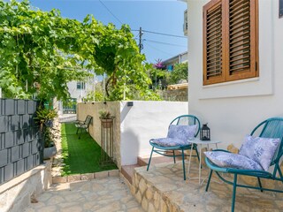 Holiday house Okrug Gornji  37