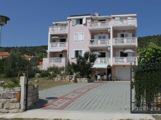 Holiday room Verunić  6