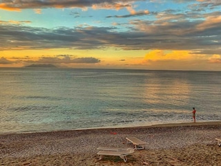 Der Strand beim Sonnenuntergang