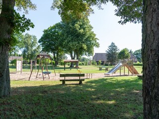 Der Spielplatz um die Ecke