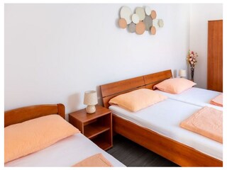 Apartment Povljana  9