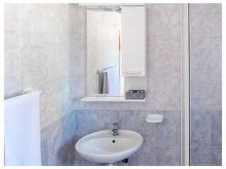 Apartment Povljana  13