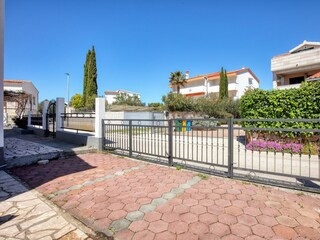 Apartment Rogoznica  13