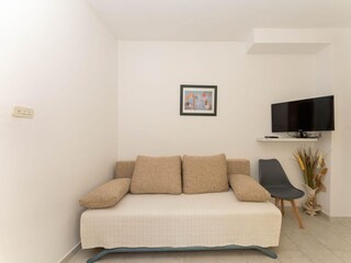 Apartment Povljana  10