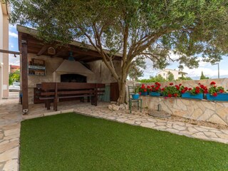 Apartment Povljana  5