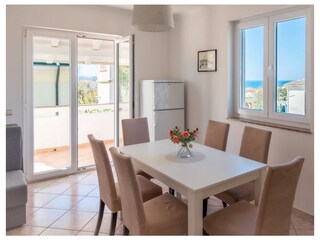 Apartment Povljana  7