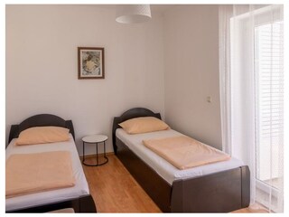 Apartment Povljana  12