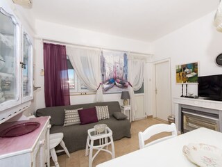 Apartment Okrug Gornji  17