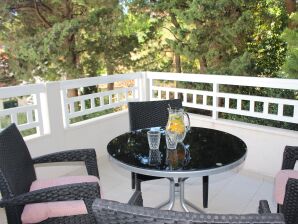 Two bedroom apartment near beach Mimice, Omiš A-2774-c