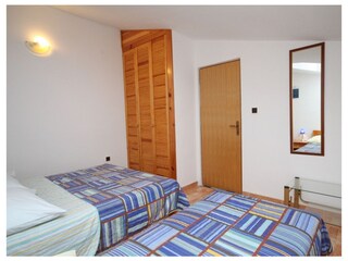 Apartment Sućuraj  25