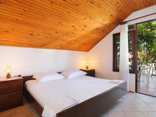 Apartment Okrug Gornji  19