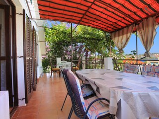 Apartment Okrug Gornji  25