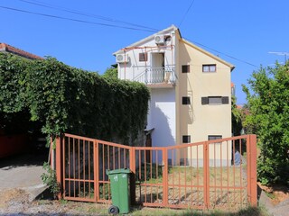 Apartment Okrug Gornji  1