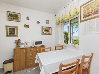 Apartment Okrug Gornji  11