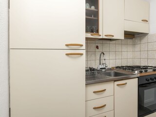 Apartment Okrug Gornji  13