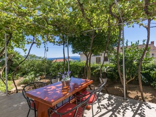 Apartment Okrug Gornji  18