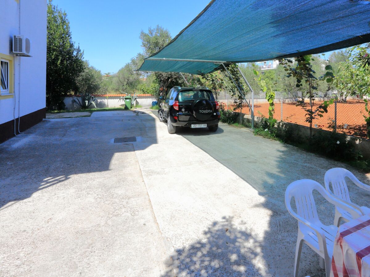 Apartment Two bedroom apartment with terrace Bibinje, Zadar A-6160-c - Outdoor photo 8