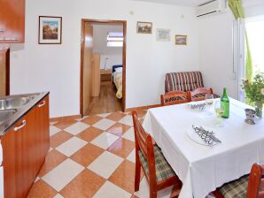 Two bedroom apartment with air-conditioning Bibinje, Zadar A-6160-e