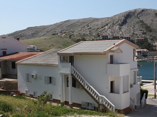 Apartment Metajna  3