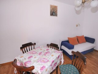Apartment Metajna  11