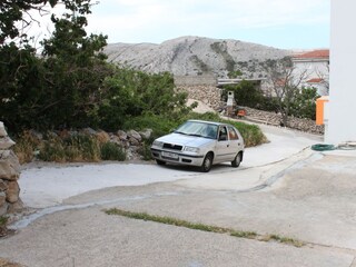 Apartment Metajna  10