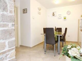 Apartment Kastel Kambelovac  11