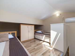 Apartment Drvenik  11