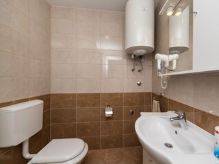 Apartment Drvenik  16