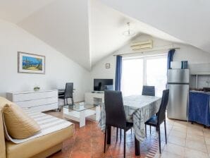 Studio flat with terrace Rovinj AS-9702-a