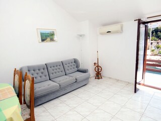 Apartment Zavalatica  11