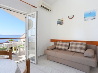 Apartment Okrug Gornji  25