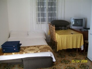 Apartment Grebastica  6