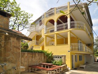 Apartment Slatine  2