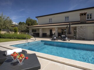 Villa Nova Vas Buitenaudio-opname 3