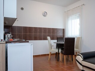 Apartment Povljana  7