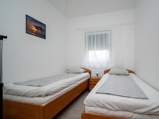 Apartment Povljana  16