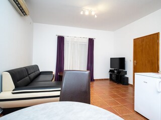 Apartment Povljana  1