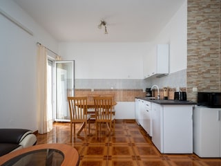 Apartment Povljana  7