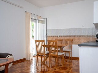 Apartment Povljana  8