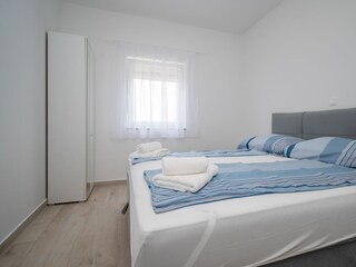 Apartment Povljana  9