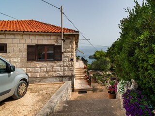 Apartment Splitska  3