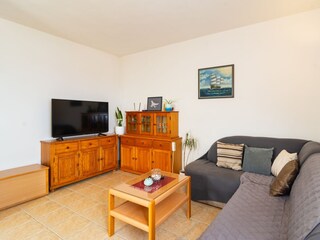 Apartment Splitska  5