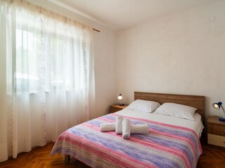 Apartment Splitska  12