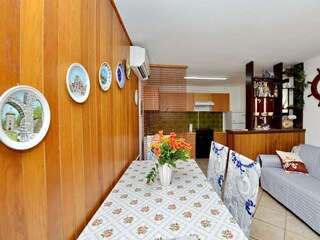 Apartment Povljana  10