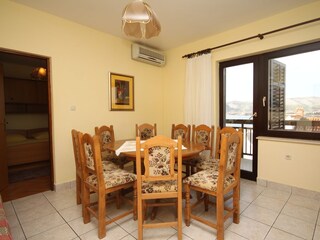 Apartment Okrug Gornji  7