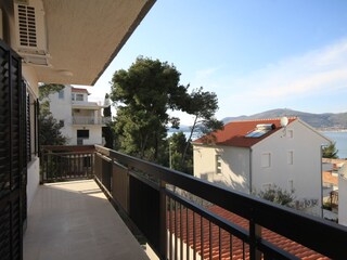 Apartment Okrug Gornji  21