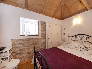 Holiday house Maslinica  9