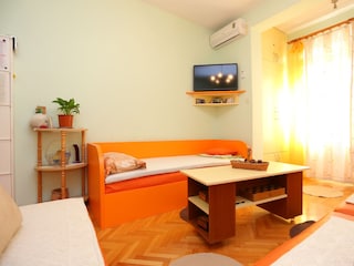 Apartment Podgora  25