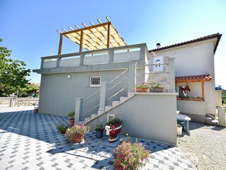 Apartment Povljana  4